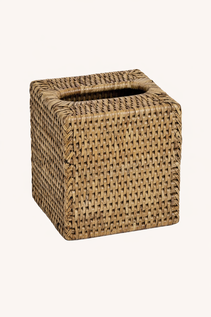 Quadratische Kosmetiktuchbox Ria aus Rattan, handgefertigt