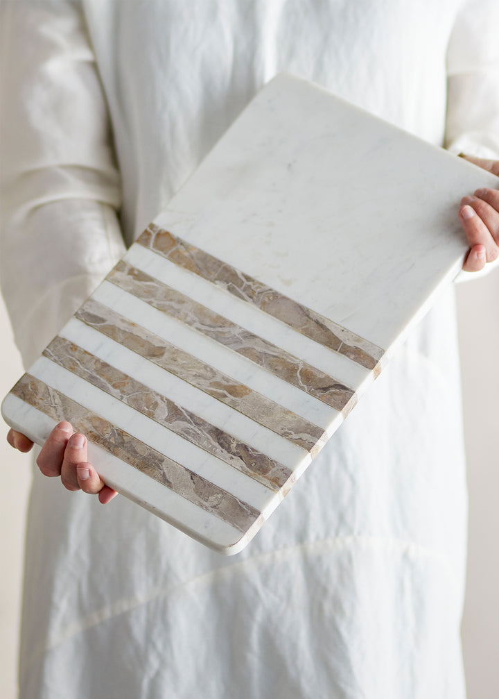 Servier- & Schneidebrett aus Marmor, weiss