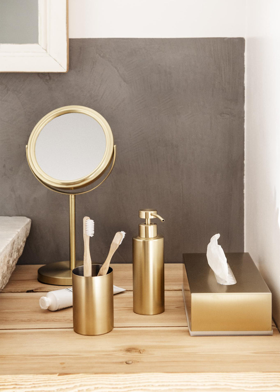 Seifenspender aus Edelstahl, goldfarbig